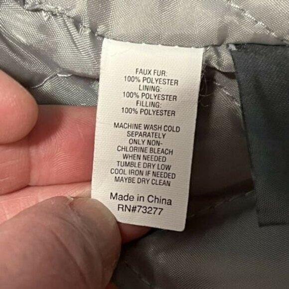 Simply Vera Womens Gray Faux Fur Vest Size SM-MED - Picture 8 of 11